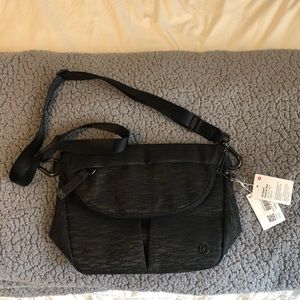 Lululemon cross over bag!
